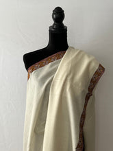 Load image into Gallery viewer, Kashmiri Pure Pashmina (100% Pure Cashmere), Cashmere scarf, Large Shawl, handmade shawl, Pashmina wrap, white pashmina shawl