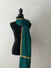 Load image into Gallery viewer, Kashmiri Pure Pashmina (100% Pure Cashmere), Cashmere scarf, Large Shawl, handmade shawl, Pashmina wrap, black pashmina shawl