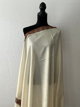 Load image into Gallery viewer, Kashmiri Pure Pashmina (100% Pure Cashmere), Cashmere scarf, Large Shawl, handmade shawl, Pashmina wrap, white pashmina shawl