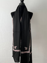 Load image into Gallery viewer, Kashmiri Pure Pashmina (100% Pure Cashmere), Cashmere scarf, Large Shawl, handmade shawl, Pashmina wrap, black pashmina shawl