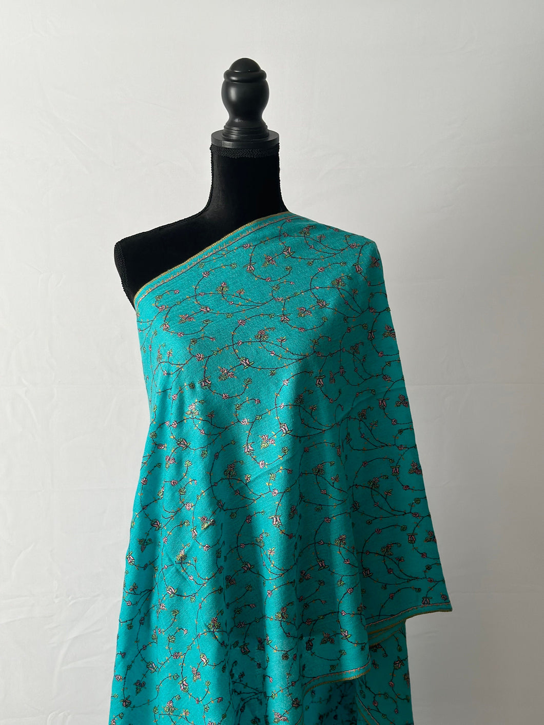 Sozni Embroidered Jali Pashmina  Stole (100% Fine Wool) - embroidered Kashmiri Shawl, all over embroidery