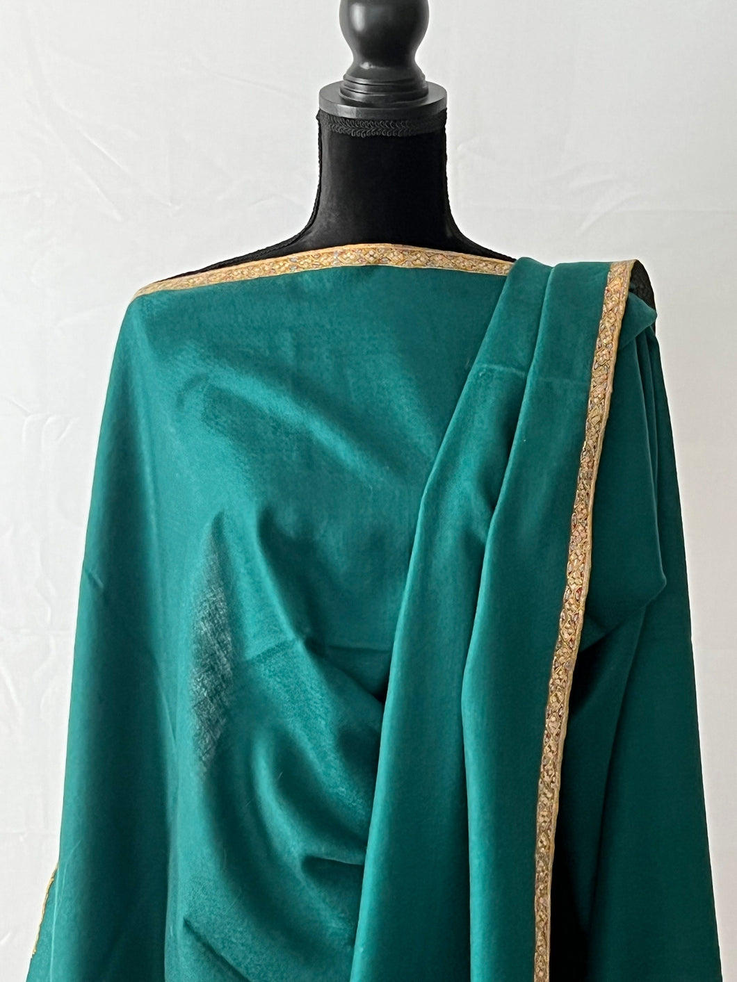 Kashmiri Pure Pashmina (100% Pure Cashmere), Cashmere scarf, Large Shawl, handmade shawl, Pashmina wrap, black pashmina shawl